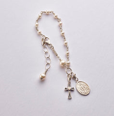 COMMUNION Rosary Bracelet (Knock): Sterling Silver with Freshwater Pearl